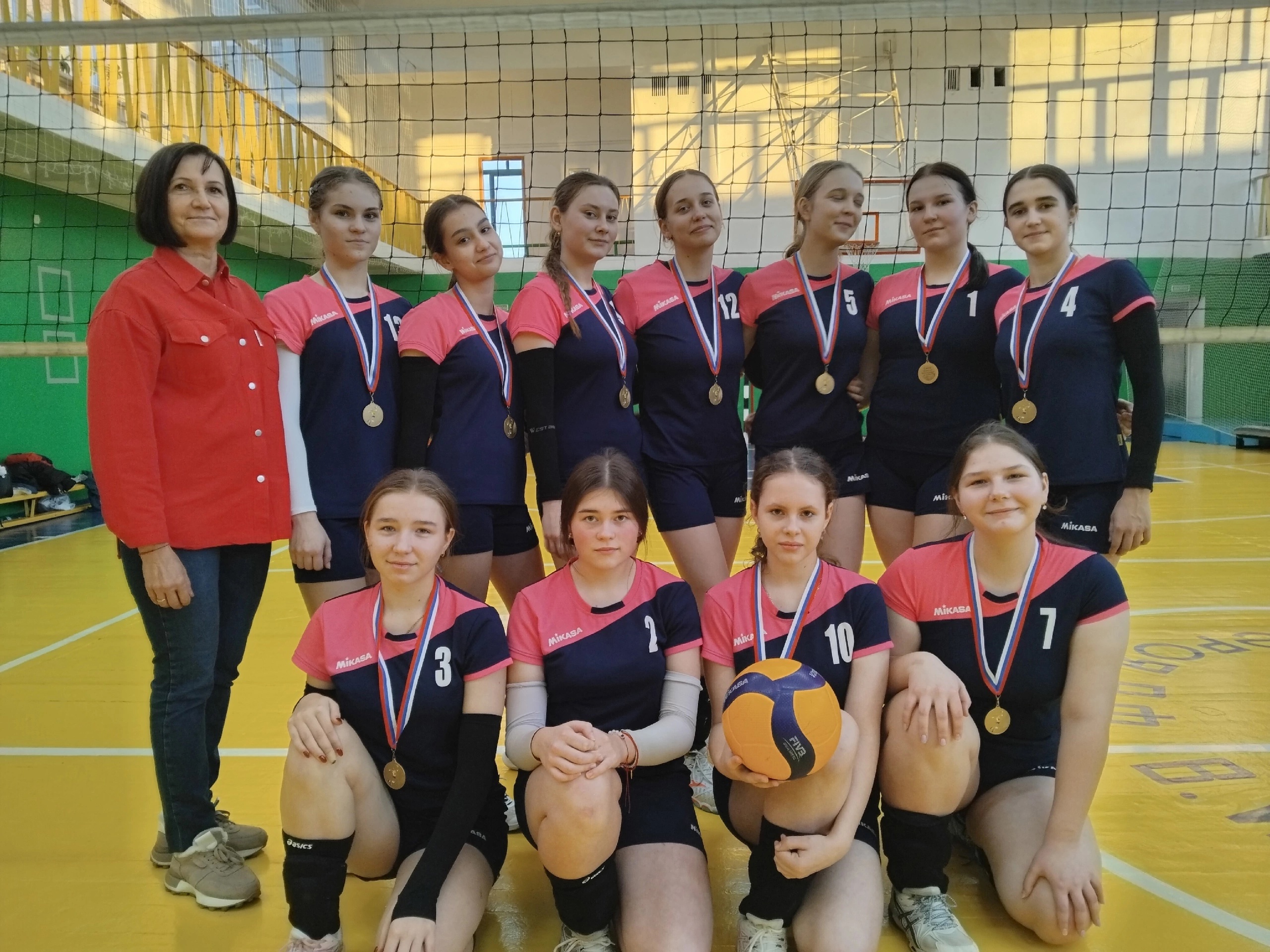 18-19 января в г.Клинцы прошёл финал Первенства Брянской области по волейболу среди юношей и девушек до 19 лет.