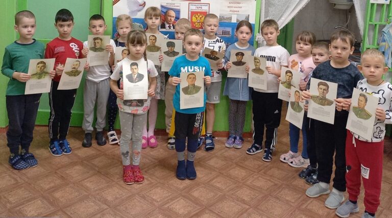 Мы о подвигах читаем, стать героями мечтаем.