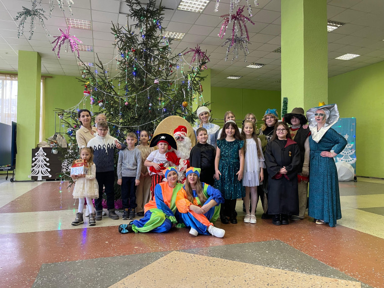 27 декабря в Межпоселенческом Доме культуры поселка Климово состоялся Новогодний утренник для детей пограничников. 27 декабря в Межпоселенческом Доме культуры поселка Климово состоялся Новогодний утренник для детей пограничников.