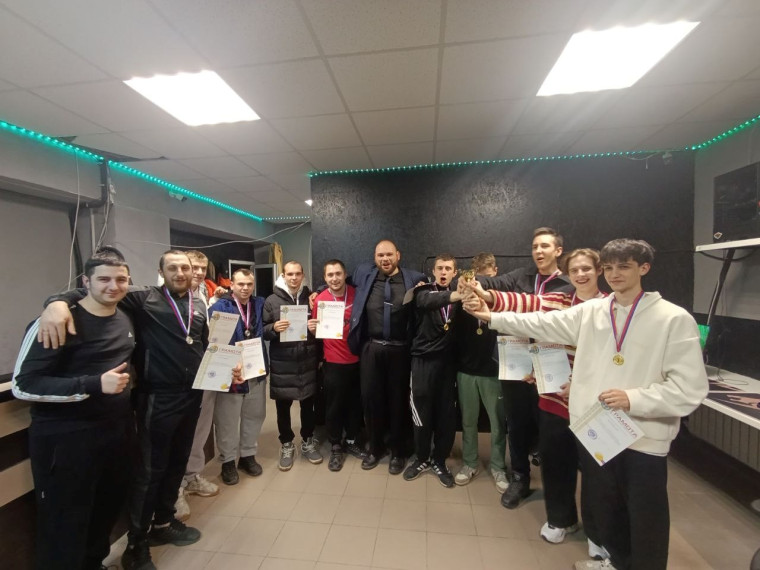 Киберспортивный турнир по игре «Counter-Strike 2». Киберспортивный турнир по игре «Counter-Strike 2».
